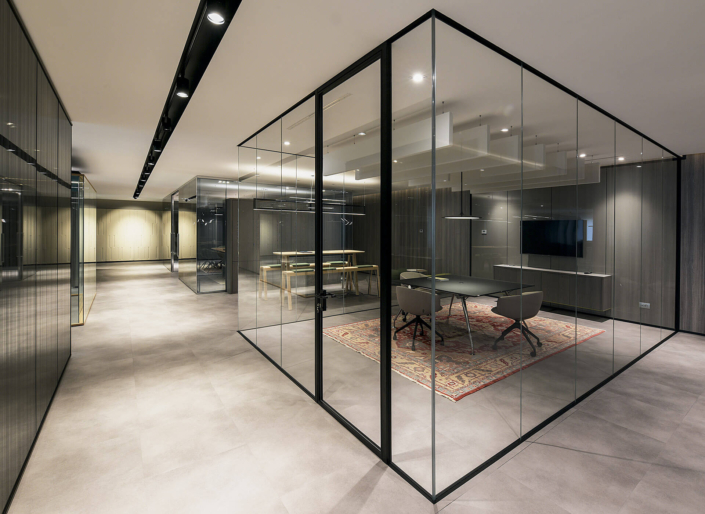 glass full height partition